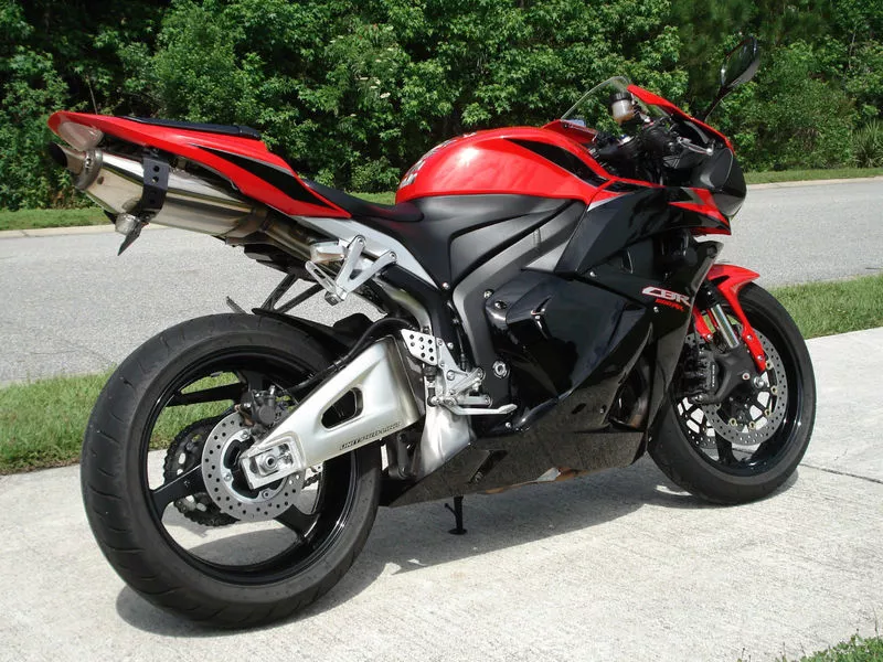 Мотоцикл CBR 600RR аналог Honda CBR (h)